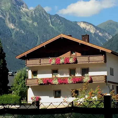 Haus Schlechter Apartment *